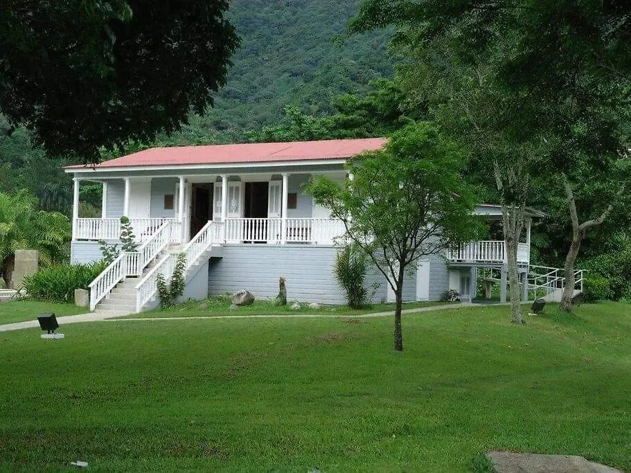 Cozy Apartment/All Services/Ac Jayuya